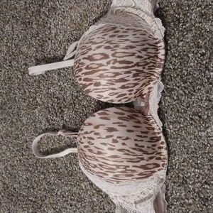 Victoria's secret push up bra size 36B